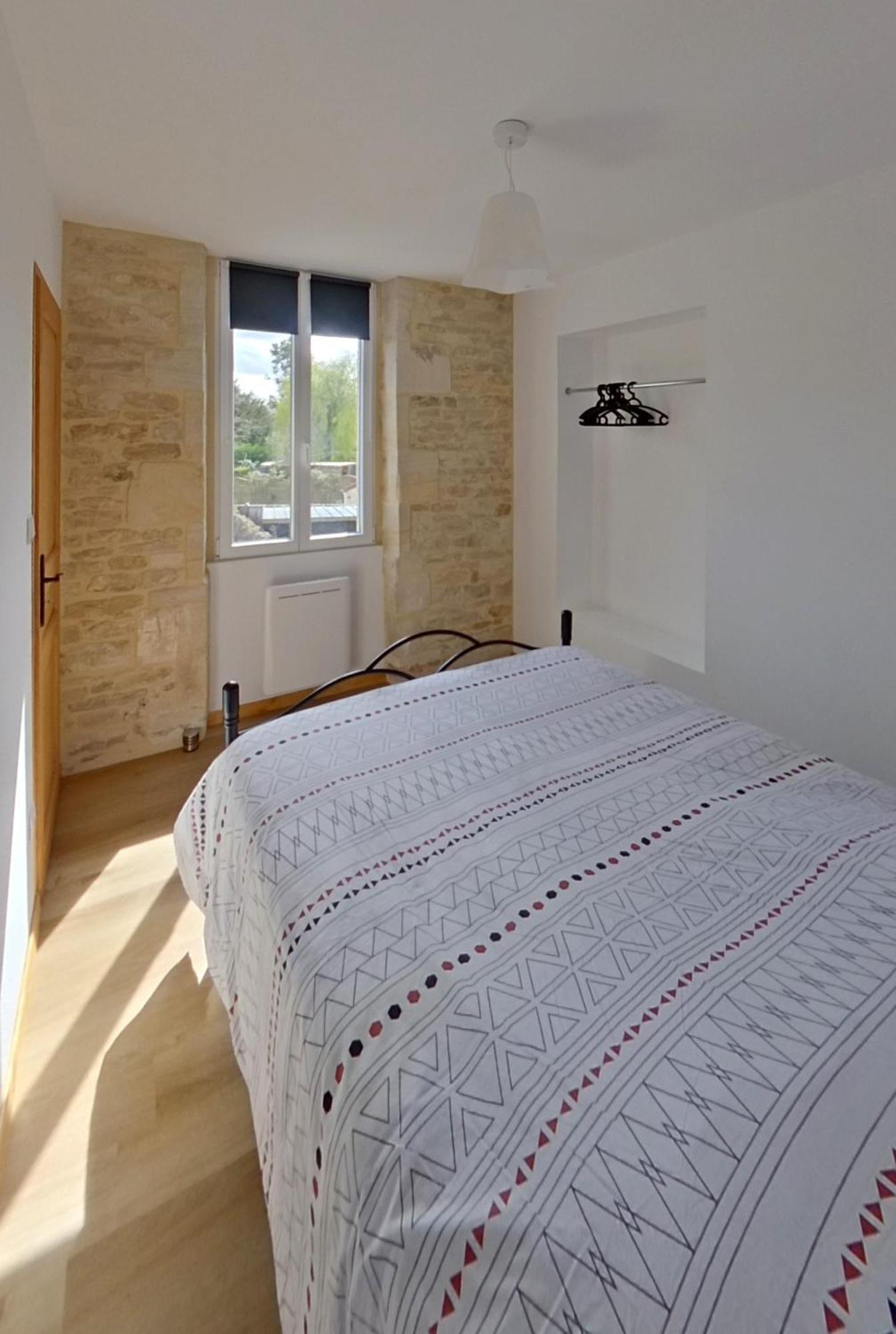Logement Cosy Parking Prive Situe Au Coeur Du Village Reviers Zewnętrze zdjęcie